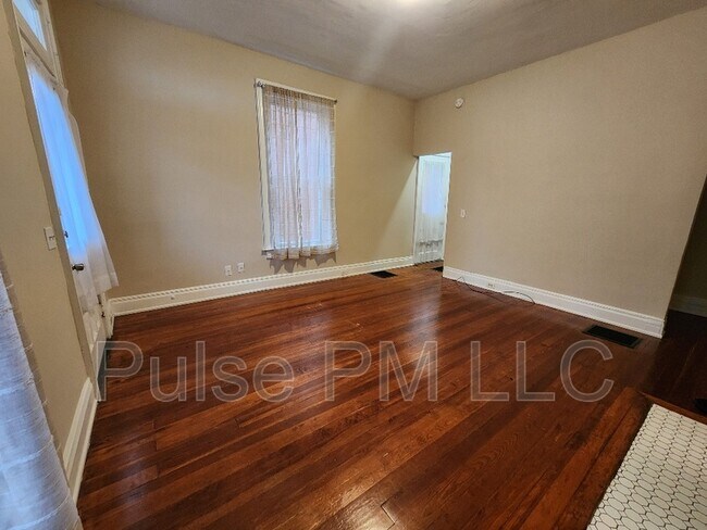 Foto del edificio - 1539 St Clair St