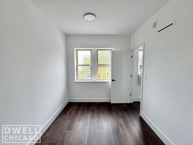 Foto del edificio - 1655 W Hollywood Ave