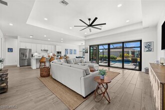 Building Photo - 10798 Timber Creek Dr