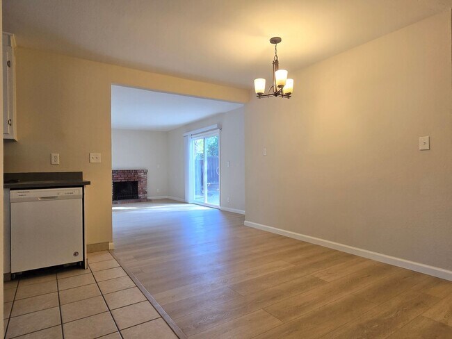 Foto del edificio - Charming Los Gatos Home Near Vasona, Quart...