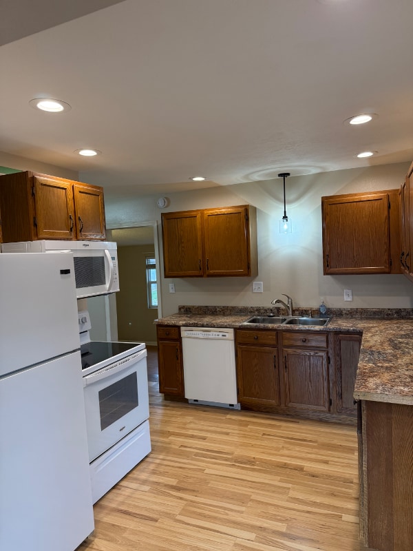 Foto del edificio - 2304 15th Ave N