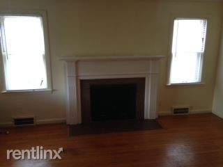 Building Photo - 11312 Rossiter St