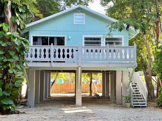 Building Photo - 130 Gumbo Limbo Dr