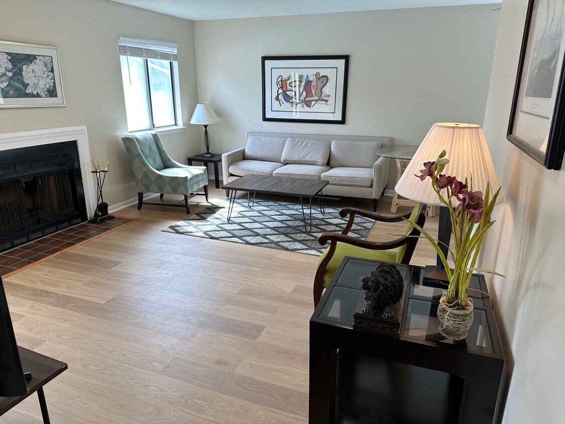 3209 Heathstead Place Unit C, Charlotte, NC 28210 Condo for Rent in