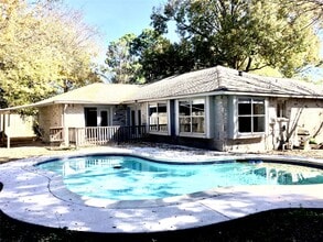 Building Photo - 14626 Wind Hollow Cir