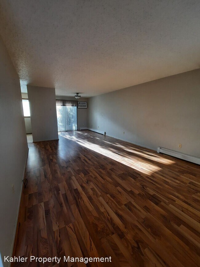 Building Photo - 2 br, 1.5 bath House - 220 44th St 1B