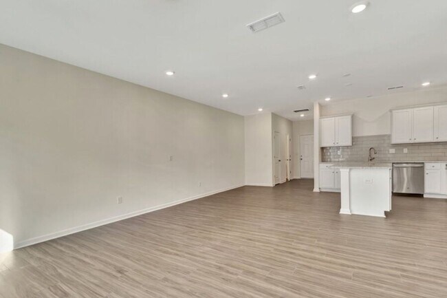 Foto del edificio - Charming 3BR Townhome in Monroe