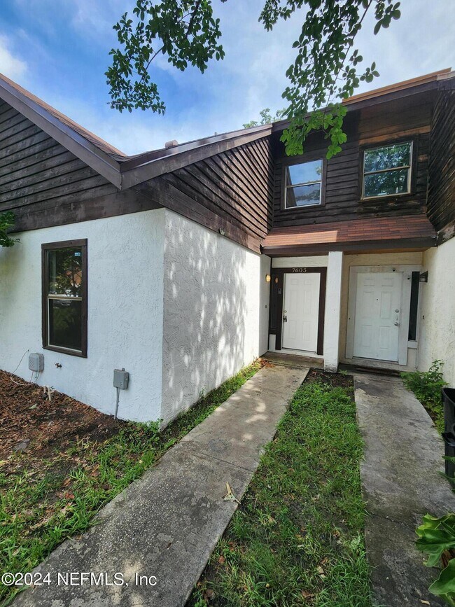 Building Photo - 7605 Melissa Ct W