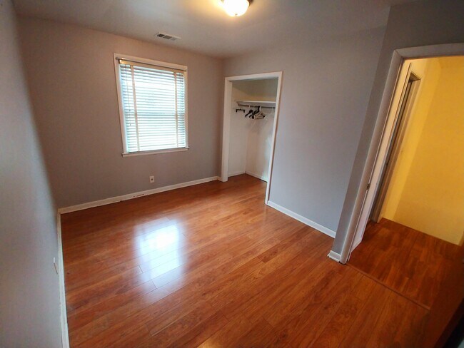 Building Photo - 644 N 5th St