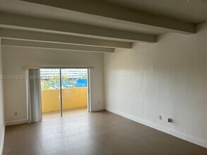 Building Photo - 7410 SW 82nd St