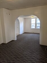 Building Photo - 1119 Oak St