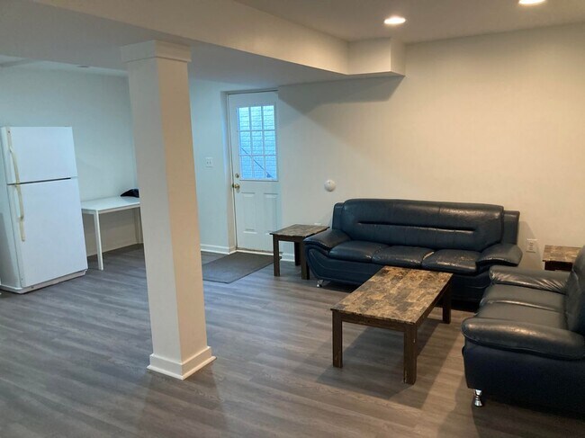 Foto del edificio - 20573 Breezyhill Dr