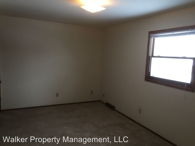 Building Photo - 3319 Palmer Dr