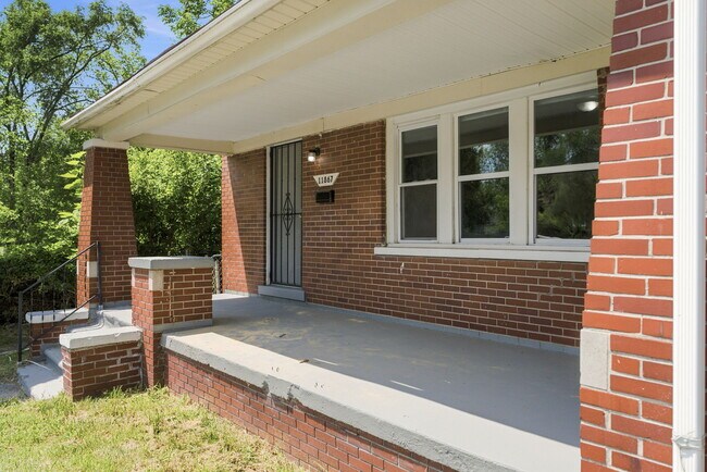 Building Photo - 11867 Elmdale St