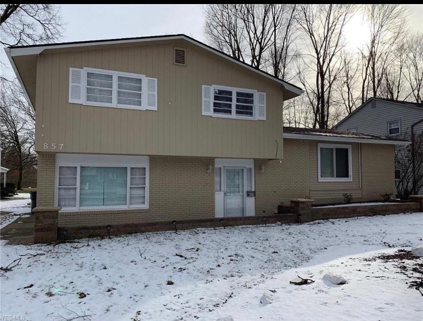 Foto principal - 857 Oakridge Dr