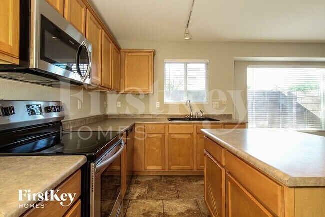 Foto del edificio - 1636 E Maplewood Ave