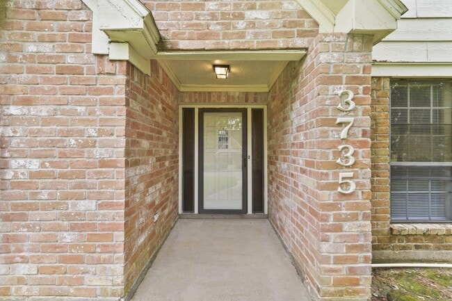 Foto del edificio - 3735 Pineleaf Dr