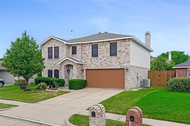 Building Photo - 2345 Maple Dr