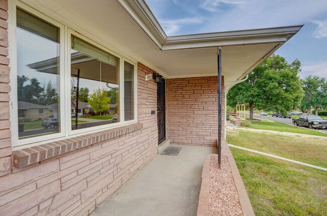 Building Photo - 4 bedroom, 3 bath home in Broomfield