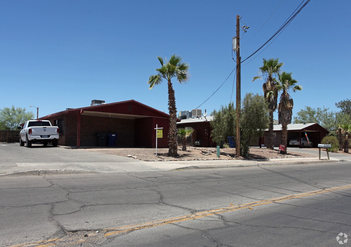 Foto principal - 2931-2953 N Palo Verde Ave