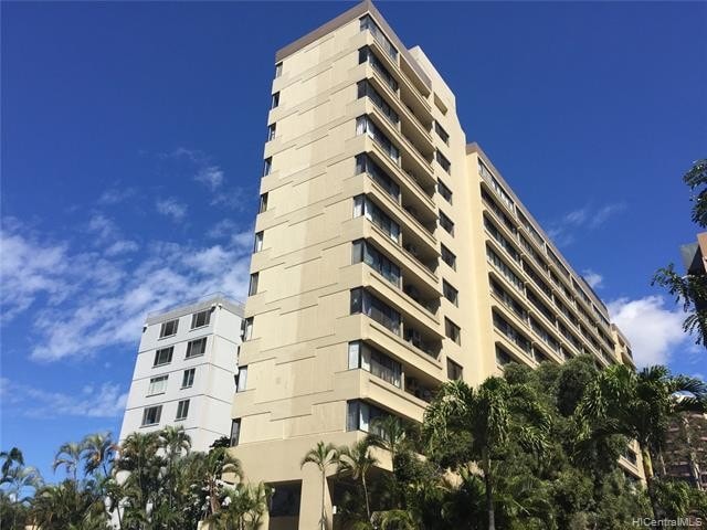 Primary Photo - 1040 Kinau St