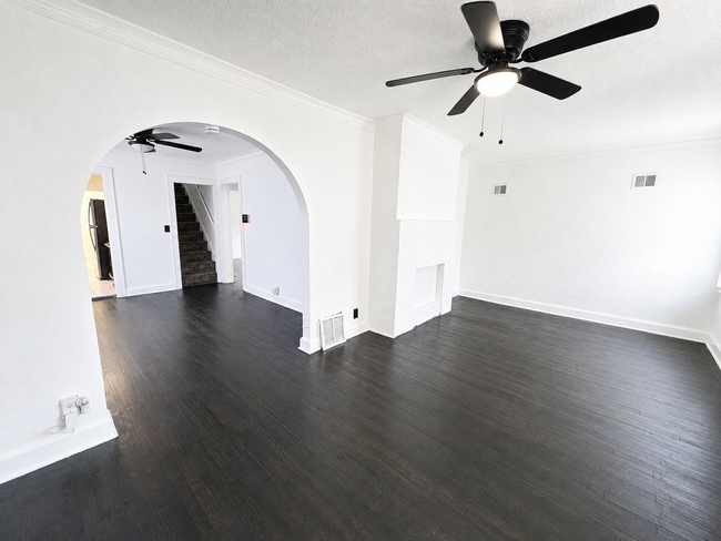 Building Photo - 6425 Hagerwood Rd