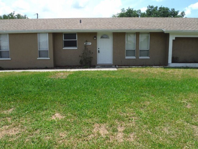 Building Photo - 22537 Laika Ave