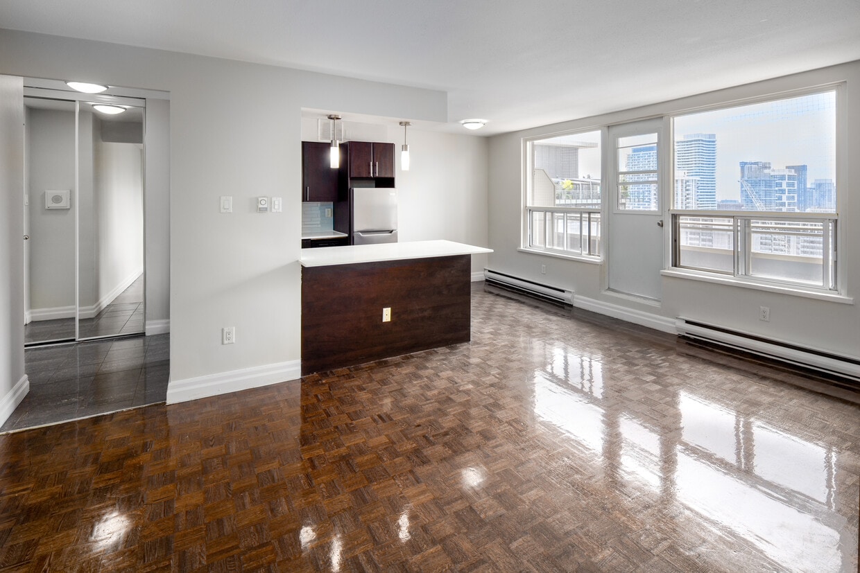 Photo - Continental Towers Apartments