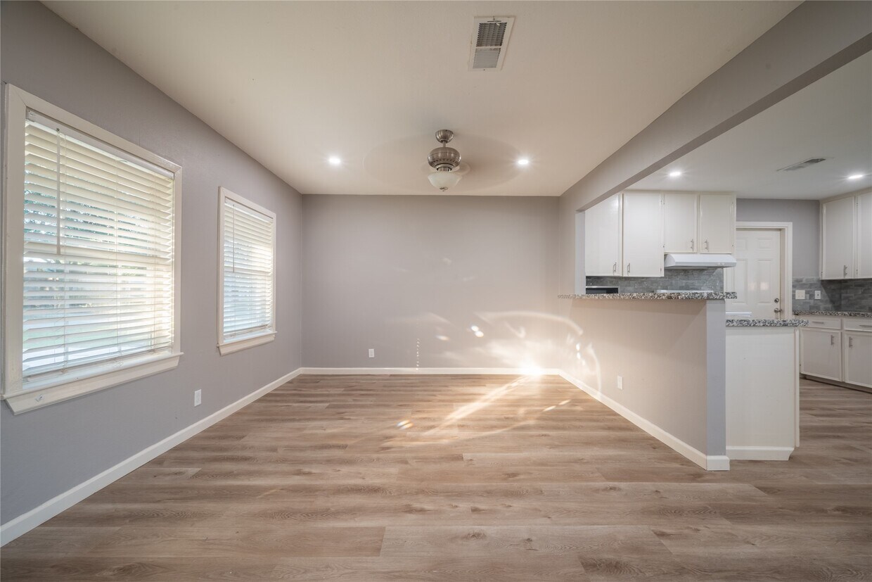 Foto principal - 1727 Jones St