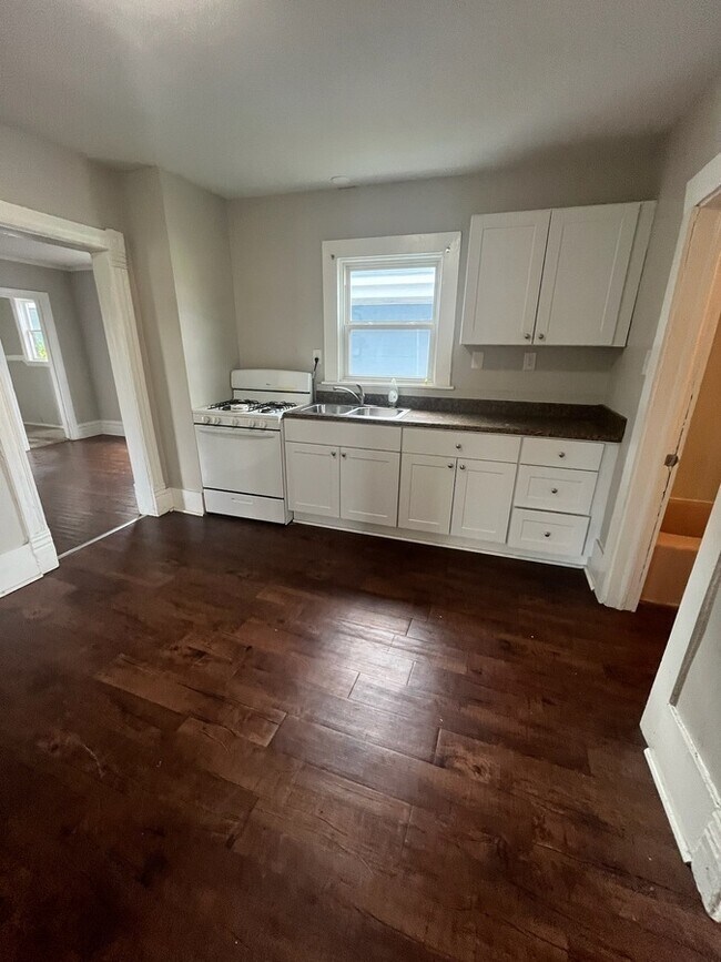 Foto del edificio - 1320 Sanford St