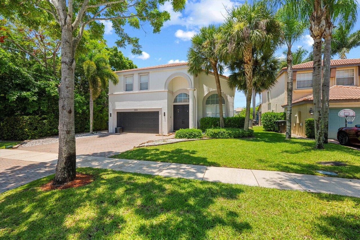 Primary Photo - 2203 Balsan Way