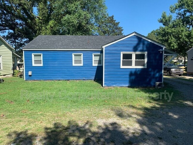 Building Photo - 602 E Lexington Ave