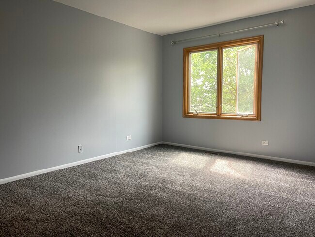 Foto del edificio - 862 Forest Ln