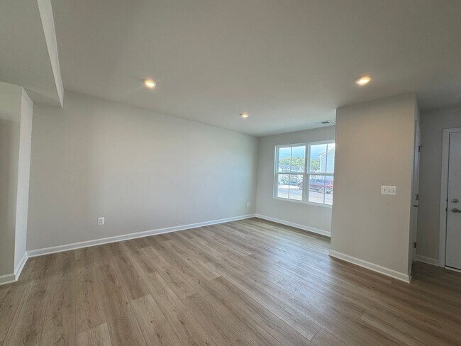 Foto del edificio - 3488 Marble Lp