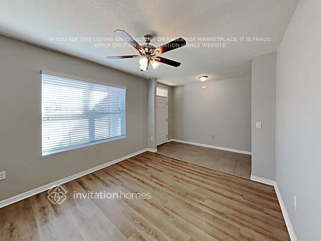 Foto del edificio - 2205 Blue Highlands Dr