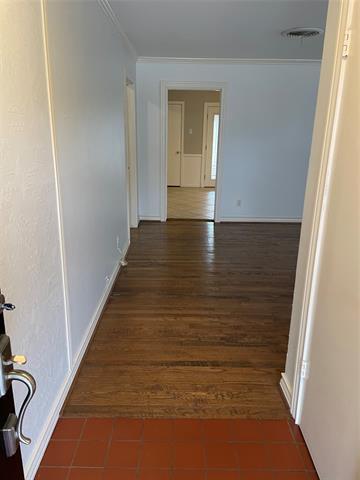 Foto del edificio - 7144 Bennington Dr