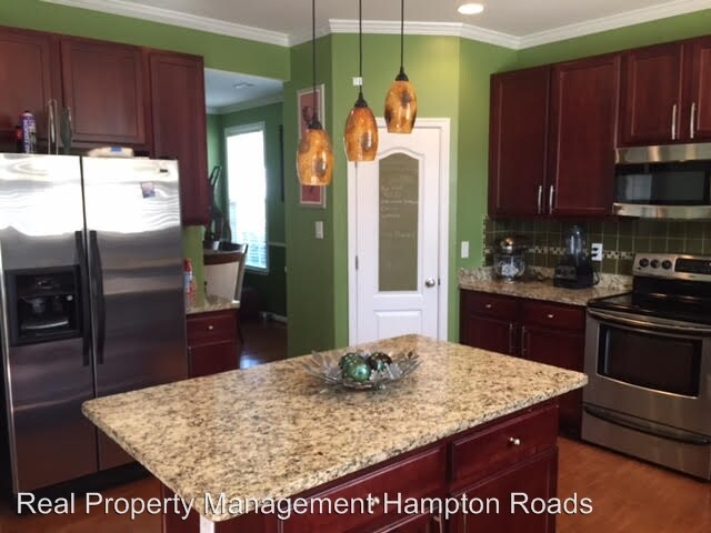 Primary Photo - 3108 Stone Creek Dr