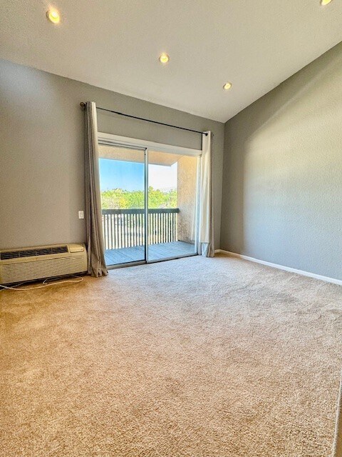 Building Photo - 155 Sharene Ln