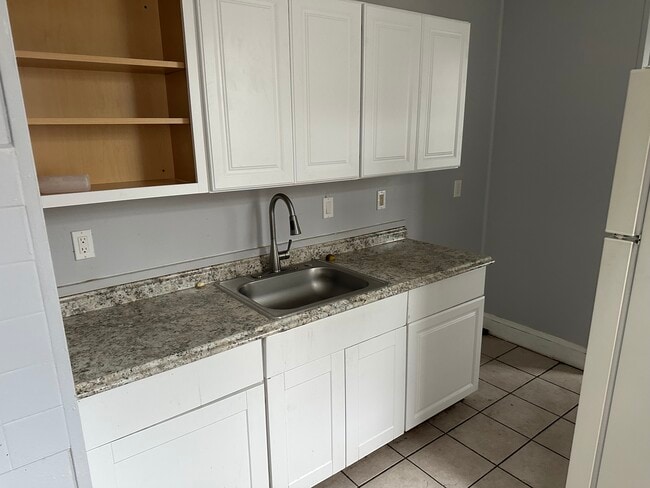 Foto del edificio - 318 Ardmore Ave