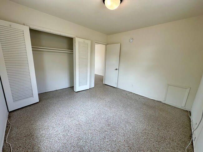 Building Photo - 507 Conniston Rd