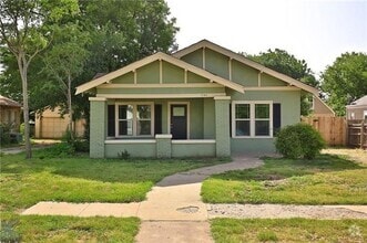 Building Photo - 1010 Stowe St