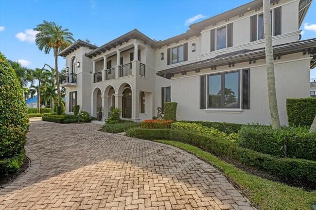 Foto del edificio - 7474 NE Bay Cove Ct