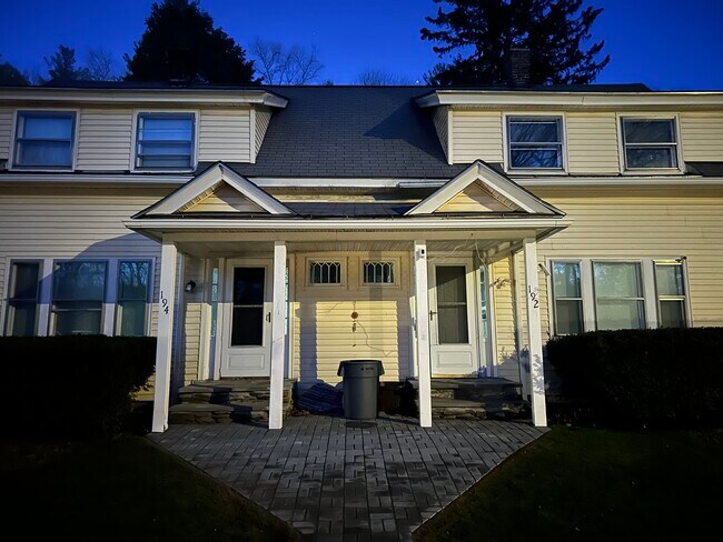 Foto del edificio - 192 Chapel St