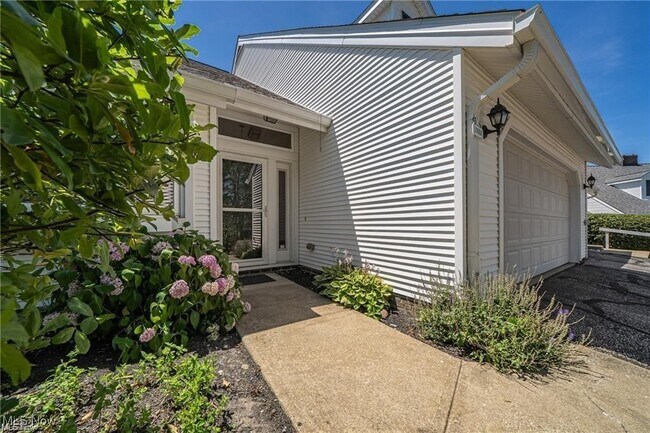 Foto del edificio - 5760 Emerald Ridge Pkwy