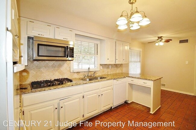 Building Photo - 3 br, 2 bath House - 6838 Lupton Drive