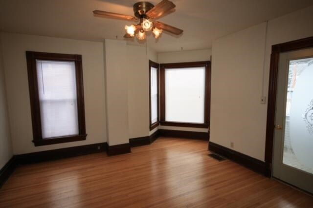 Foto del edificio - 430 E Racine St
