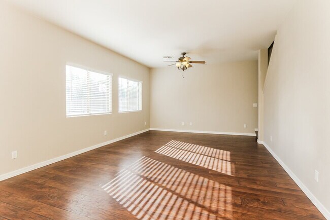 Foto del edificio - 16043 N 168th Ave