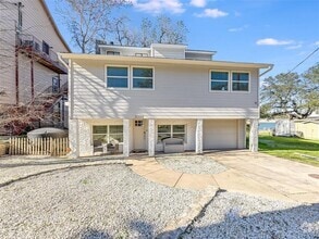 Building Photo - 1704 Blue Cat Ln