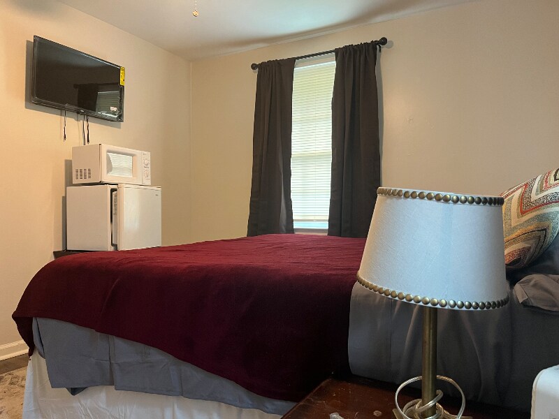 Foto del edificio - 529 S Azalea Rd