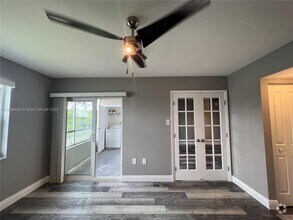 Building Photo - 2803 N Oakland Forest Dr